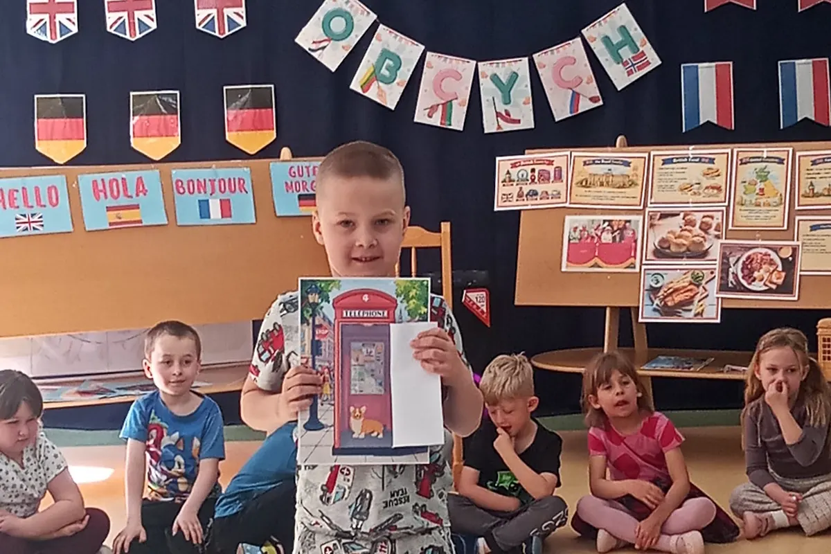  Dzieci na dywanie