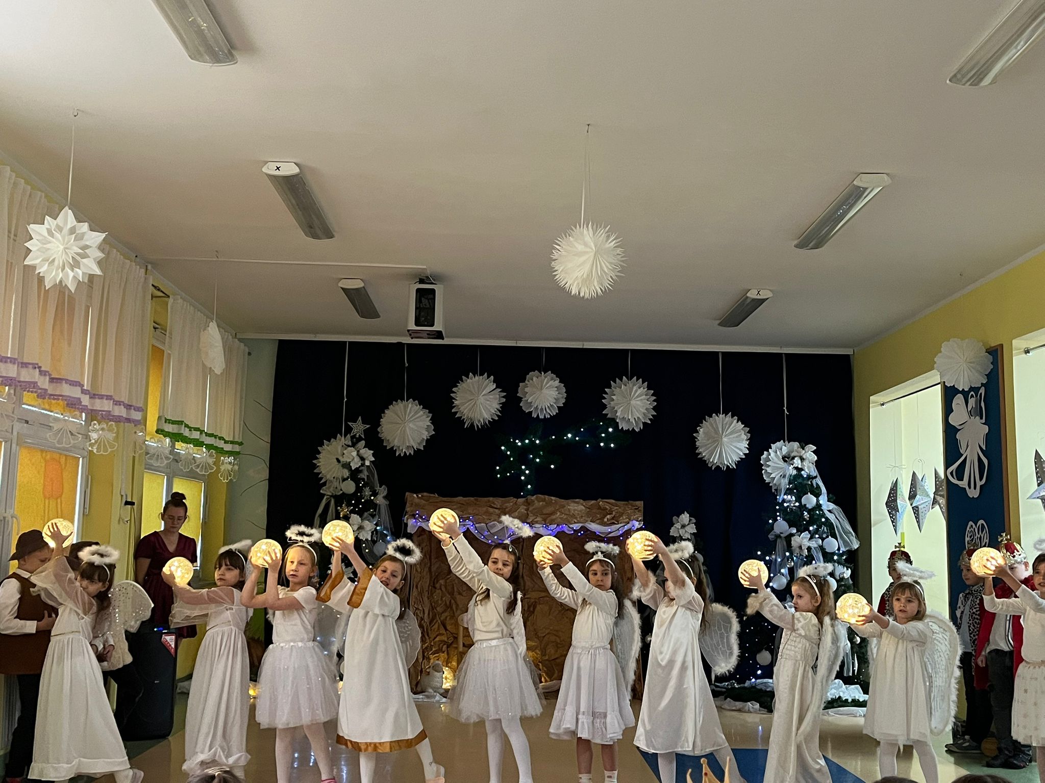  Dzieci w przebraniach