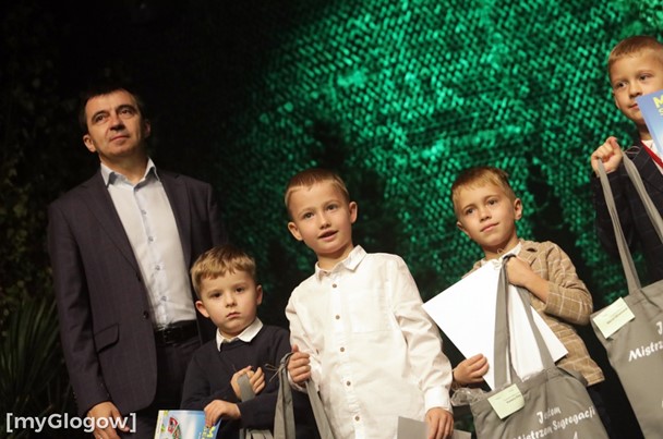  dzieci i osoba dorosła